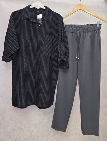 Qadın dəsti – zolaqlı köynək + rahat şalvar - Üst: düyməli, klassik lalafo.az -da Qadın dəsti – zolaqlı köynək + rahat şalvar - Üst: düyməli, klassik