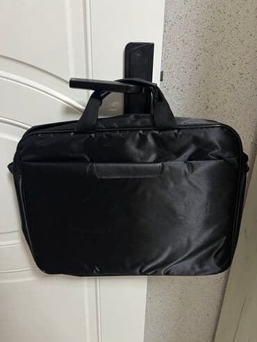 Qara rəngli kompüter/iş çantası Təzədir Qiymət :10 manat Əlaqə lalafo.az -da Qara rəngli kompüter/iş çantası Təzədir Qiymət :10 manat Əlaqə