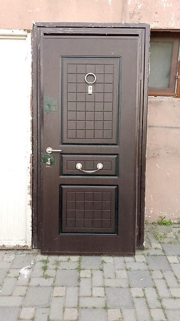 Metall giriş qapısı - Material: möhkəm metal konstruksiya, qalın lalafo.az -da Metall giriş qapısı - Material: möhkəm metal konstruksiya, qalın