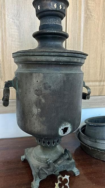Antik samovar – köhnə rus istehsalı, metal gövdəli - Material lalafo.az -da Antik samovar – köhnə rus istehsalı, metal gövdəli - Material