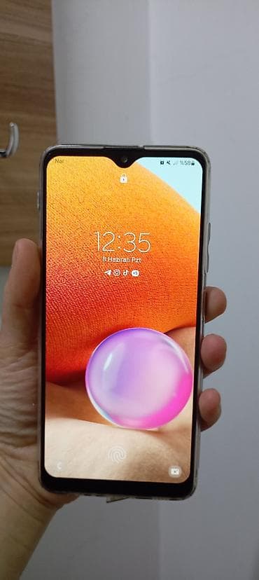 Samsung Galaxy A52 lalafo.az -da Samsung Galaxy A52