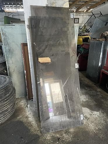 Tünd rəngli temperli şüşə qapı panelləri - Material: temperli lalafo.az -da Tünd rəngli temperli şüşə qapı panelləri - Material: temperli