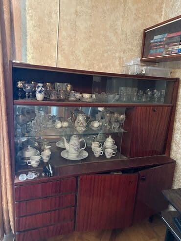 Qədimi servant əla vəziyyətdədir. 50 azn Ünvan İçərişəhər lalafo.az -da Qədimi servant əla vəziyyətdədir. 50 azn Ünvan İçərişəhər