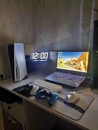 Salam Ps5 satıram 2 orginal dualsense içində 3 aylıq deluxe abonelik lalafo.az -da Salam Ps5 satıram 2 orginal dualsense içində 3 aylıq deluxe abonelik