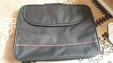 Noutbuk üçün çanta - Rəng: qara, ön hissədə incə qırmızı xətt detalı lalafo.az -da Noutbuk üçün çanta - Rəng: qara, ön hissədə incə qırmızı xətt detalı