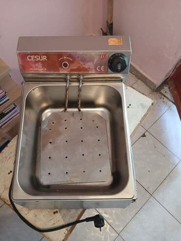 Paslanmayan poladdan hazırlanmış CESUR fritöz, geniş qızartma qabı və lalafo.az -da Paslanmayan poladdan hazırlanmış CESUR fritöz, geniş qızartma qabı və