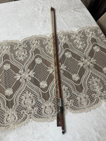 Skripkalar: Ölçüsü : 3/4 dür.Çox az istifadə olunub,yeni kimidir.Səsi çox lalafo.az -da — 7 Skripkalar: Ölçüsü : 3/4 dür.Çox az istifadə olunub,yeni kimidir.Səsi çox — 7