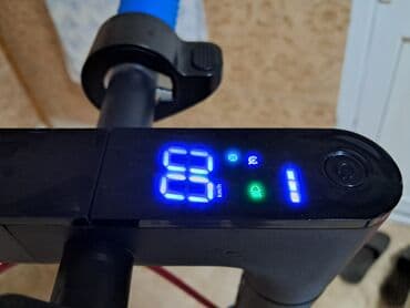 Elektrik skuter - Rəng: mavi-qara gövdə, mavi sükan tutacaqları və lalafo.az -da Elektrik skuter - Rəng: mavi-qara gövdə, mavi sükan tutacaqları və