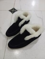 Qiymət 35 man yeni alınıb ölçüsü 40 /1 dəfə geyilib ayağı biraz sxdigi lalafo.az -da Qiymət 35 man yeni alınıb ölçüsü 40 /1 dəfə geyilib ayağı biraz sxdigi