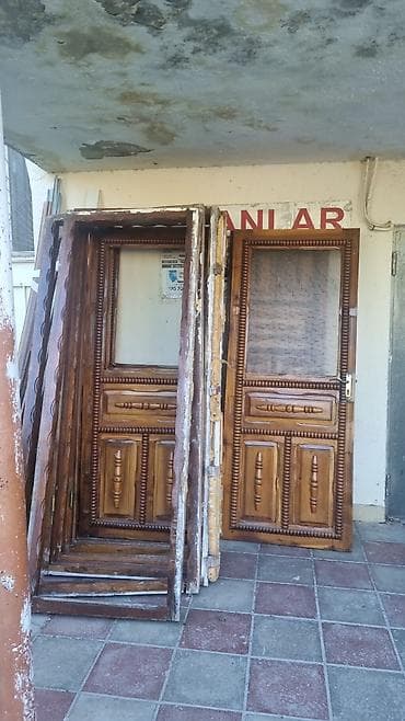 Taxta giriş/interyer qapıları – klassik oyma dizayn - Material: ağac lalafo.az -da Taxta giriş/interyer qapıları – klassik oyma dizayn - Material: ağac