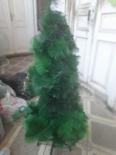 Yolka/şam ağacının hündürlüyü 115 sm-dir. Kanadanındır. Ayağı dəmir lalafo.az -da — 3 Yolka/şam ağacının hündürlüyü 115 sm-dir. Kanadanındır. Ayağı dəmir — 3