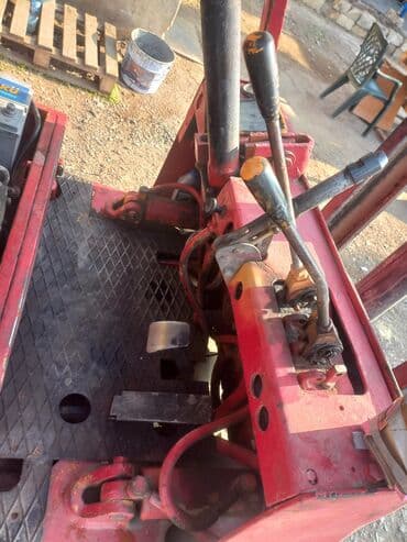 Yükgötürən (forklift) – qaldırıcı texnika - Rəng: qırmızı - Yanacaq lalafo.az -da — 7 Yükgötürən (forklift) – qaldırıcı texnika - Rəng: qırmızı - Yanacaq — 7