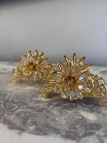 Qızılı metal və kristal bəzəkli salfet tutacağı (2 ədəd dəst) - lalafo.az -da Qızılı metal və kristal bəzəkli salfet tutacağı (2 ədəd dəst) -