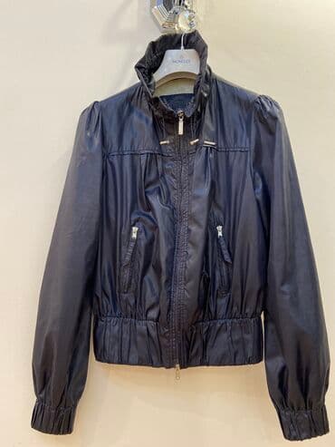 Liu-Jo brendinden kurtka,50 Azn, S razmer (42 Italyanskiy lalafo.az -da Liu-Jo brendinden kurtka,50 Azn, S razmer (42 Italyanskiy