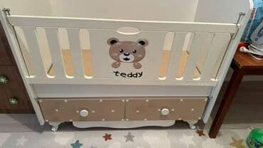 Oğlan və qız üçün, İşlənmiş, Dördbucaq, Beşik, Matras ilə, Yellənmə mexanizm ilə lalafo.az -da Oğlan və qız üçün, İşlənmiş, Dördbucaq, Beşik, Matras ilə, Yellənmə mexanizm ilə