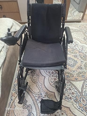 Elektrik əlil arabası - İdarəetmə: Sağ qol dayağında joystick paneli lalafo.az -da Elektrik əlil arabası - İdarəetmə: Sağ qol dayağında joystick paneli