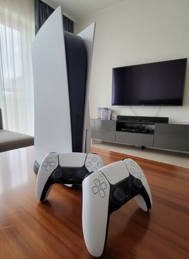Salam yaxşi vəziyyətdə Playstation 5 satilir üstündə bütün şnurlari və lalafo.az -da Salam yaxşi vəziyyətdə Playstation 5 satilir üstündə bütün şnurlari və