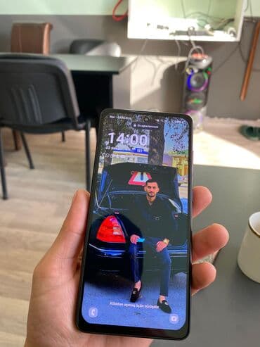 Samsung Galaxy A52, 128 GB, rəng - Qara, İki sim kartlı lalafo.az -da Samsung Galaxy A52, 128 GB, rəng - Qara, İki sim kartlı