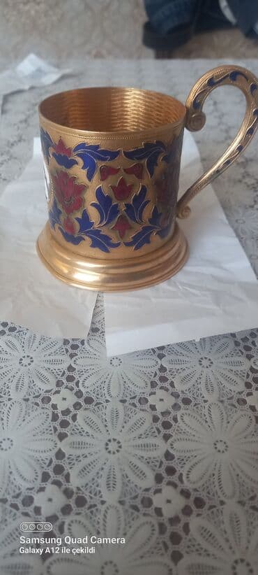 Fincanlar, rəng - Qızılı, Metal, 1 əd, SSRİ lalafo.az -da Fincanlar, rəng - Qızılı, Metal, 1 əd, SSRİ