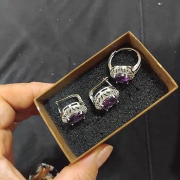 Dəstə daxildir: Üzük lalafo.az -da Dəstə daxildir: Üzük