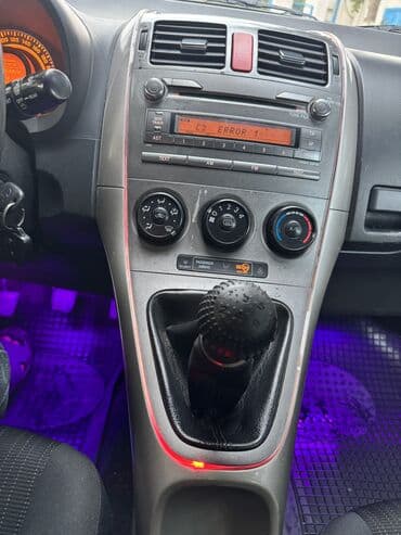 Toyota Auris: 1.4 l | 2008 il Sedan lalafo.az -da Toyota Auris: 1.4 l | 2008 il Sedan