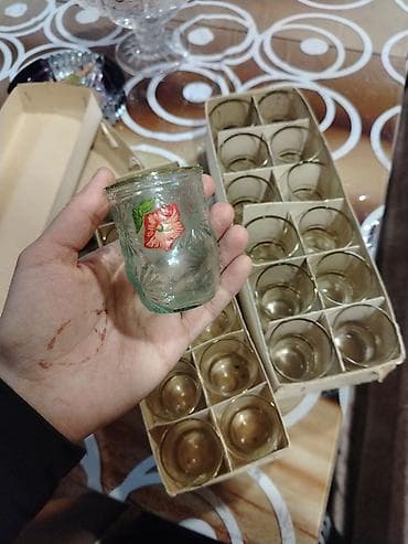 Armudu stəkanlar, rəng - Qızılı, Şüşə lalafo.az -da Armudu stəkanlar, rəng - Qızılı, Şüşə