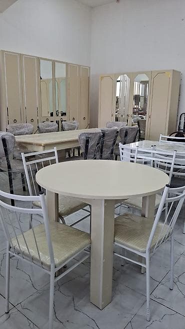 Mətbəx üçün, Yeni, Açılmayan, Yumru masa, 4 stul lalafo.az -da Mətbəx üçün, Yeni, Açılmayan, Yumru masa, 4 stul
