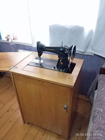 Qədimi mexaniki tikiş maşini, İşlək vəziyətdədir lalafo.az -da Qədimi mexaniki tikiş maşini, İşlək vəziyətdədir