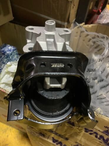 Nissan Paduşkaları Arxa,qabaq,ön,iç,çöl,on,ic,col,alt,üst,sol,sag,sağ lalafo.az -da Nissan Paduşkaları Arxa,qabaq,ön,iç,çöl,on,ic,col,alt,üst,sol,sag,sağ