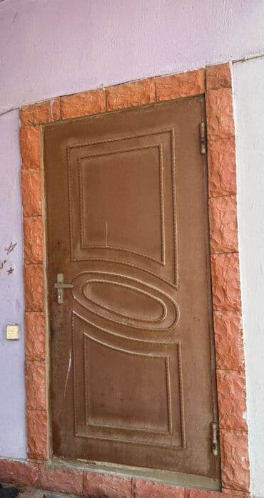 Metal giriş qapısı - Material: polad/metal - Rəng: qəhvəyi - Dizayn lalafo.az -da Metal giriş qapısı - Material: polad/metal - Rəng: qəhvəyi - Dizayn