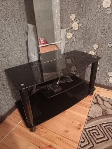 Künc Tv altlığı, Polkalı, Şüşəli lalafo.az -da Künc Tv altlığı, Polkalı, Şüşəli