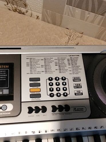 Royallar: Sintezator, Yeni, Ünvandan götürmə, Pulsuz çatdırılma lalafo.az -da — 8 Royallar: Sintezator, Yeni, Ünvandan götürmə, Pulsuz çatdırılma — 8