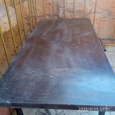 Mətbəx üçün, İşlənmiş, Açılmayan, Dördbucaq masa lalafo.az -da Mətbəx üçün, İşlənmiş, Açılmayan, Dördbucaq masa