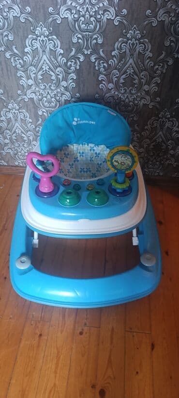 Mamalove uşaq yeriyəni (walker) - Rəng: mavi-ağ - Yumşaq arxalı lalafo.az -da Mamalove uşaq yeriyəni (walker) - Rəng: mavi-ağ - Yumşaq arxalı