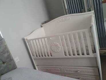 Oğlan və qız üçün, Dördbucaq, Beşik, Dəstsiz, Matras ilə, Yellənmə mexanizmsiz lalafo.az -da Oğlan və qız üçün, Dördbucaq, Beşik, Dəstsiz, Matras ilə, Yellənmə mexanizmsiz