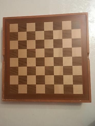 Taxta şahmat dəsti – tematik fiqurlarla işlənməyib 500m almışam - lalafo.az -da Taxta şahmat dəsti – tematik fiqurlarla işlənməyib 500m almışam -