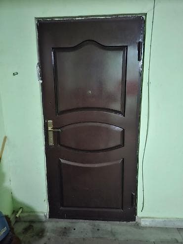 Dəmir giriş qapısı - Material: metal (dəmir), möhkəm konstruksiya - lalafo.az -da Dəmir giriş qapısı - Material: metal (dəmir), möhkəm konstruksiya -