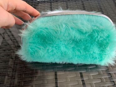 Turkuaz rəngli tüklü kosmetik/aksesuar çantası - Yumşaq, tüklü (süni) lalafo.az -da Turkuaz rəngli tüklü kosmetik/aksesuar çantası - Yumşaq, tüklü (süni)