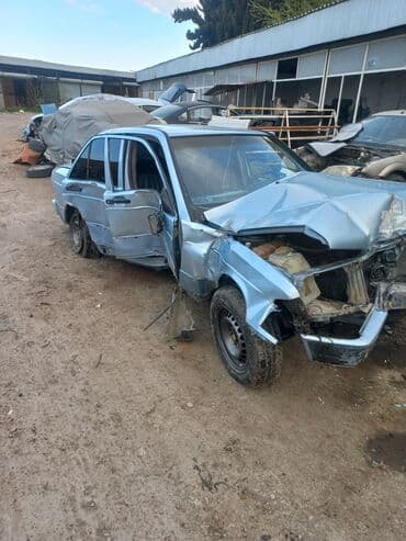 Mercedes 190 sokulur mator karobka ela veziyyetdedi kime ne lazim at lalafo.az Mercedes 190 sokulur mator karobka ela veziyyetdedi kime ne lazim