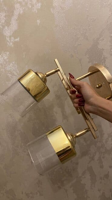 Qızılı rəngli iki plafonlu divar lampası - Dizayn: Klassik-modern lalafo.az -da Qızılı rəngli iki plafonlu divar lampası - Dizayn: Klassik-modern