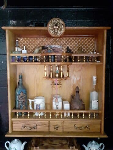 Mini bar.palid agaci ve latun işləmələrlə hazirlanmiş el işi bar lalafo.az -da Mini bar.palid agaci ve latun işləmələrlə hazirlanmiş el işi bar