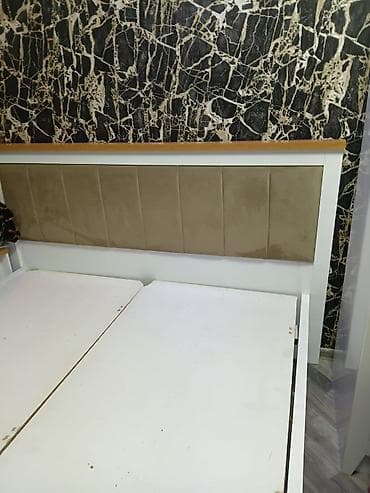 Ağ rəngli, yumşaq başlıqlı iki nəfərlik çarpayı - Ölçü: təxmini lalafo.az -da Ağ rəngli, yumşaq başlıqlı iki nəfərlik çarpayı - Ölçü: təxmini