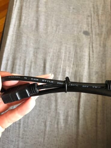 Hdm wunuru satiram original lg smart tv nin ustunnen cixib lalafo.az -da Hdm wunuru satiram original lg smart tv nin ustunnen cixib