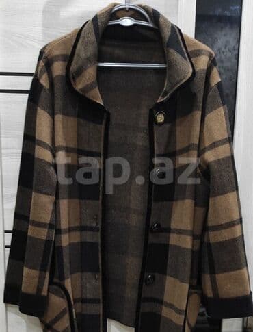 Düymeli qalin jaket.Türkiyeden alinib. tezedi.Razmeri 40.42.44.48 lalafo.az -da Düymeli qalin jaket.Türkiyeden alinib. tezedi.Razmeri 40.42.44.48