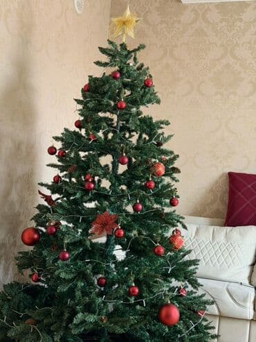 Süni Yeni il şam ağacı – bəzədilmiş komplekt - Realistik şaxələr və lalafo.az -da Süni Yeni il şam ağacı – bəzədilmiş komplekt - Realistik şaxələr və