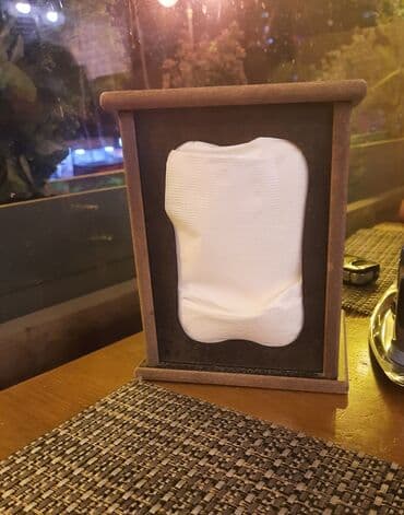 Salfetka üçün dispenser. salfetka qabı. (kafe bağlandığı üçün içinin lalafo.az -da Salfetka üçün dispenser. salfetka qabı. (kafe bağlandığı üçün içinin