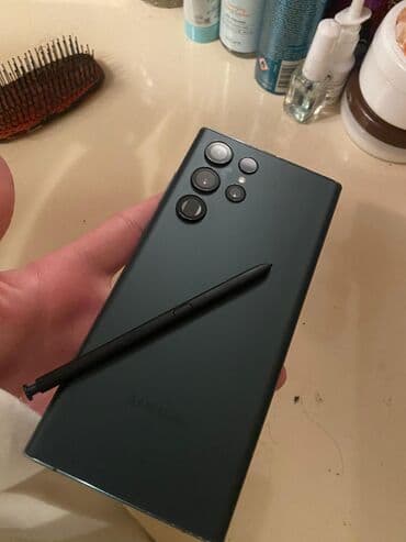 Samsung Galaxy S22 Ultra, rəng - Yaşıl, Simsiz şarj lalafo.az -da Samsung Galaxy S22 Ultra, rəng - Yaşıl, Simsiz şarj