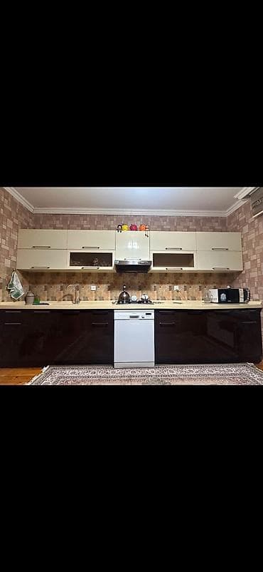 Mətbəx mebeli satılır 380₼. Ölçü 4m. Üzəri tökmə mərmərdir. Üzərində lalafo.az -da Mətbəx mebeli satılır 380₼. Ölçü 4m. Üzəri tökmə mərmərdir. Üzərində