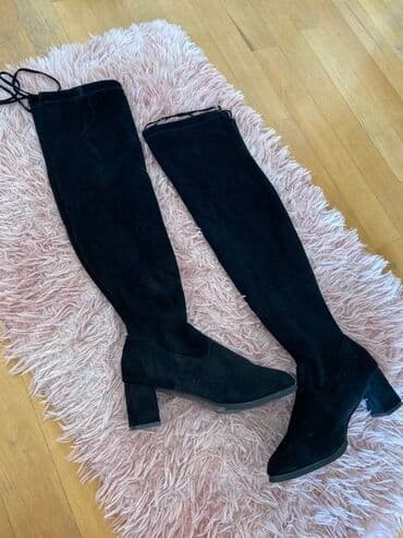 Qadın dizüstü çəkmələr – qara süet
39 olcu lalafo.az -da Qadın dizüstü çəkmələr – qara süet
39 olcu