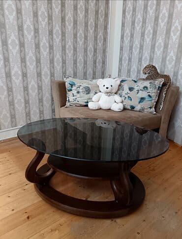 Oval masa, Təkərli, Şüşə, Ünvandan götürmə lalafo.az -da Oval masa, Təkərli, Şüşə, Ünvandan götürmə